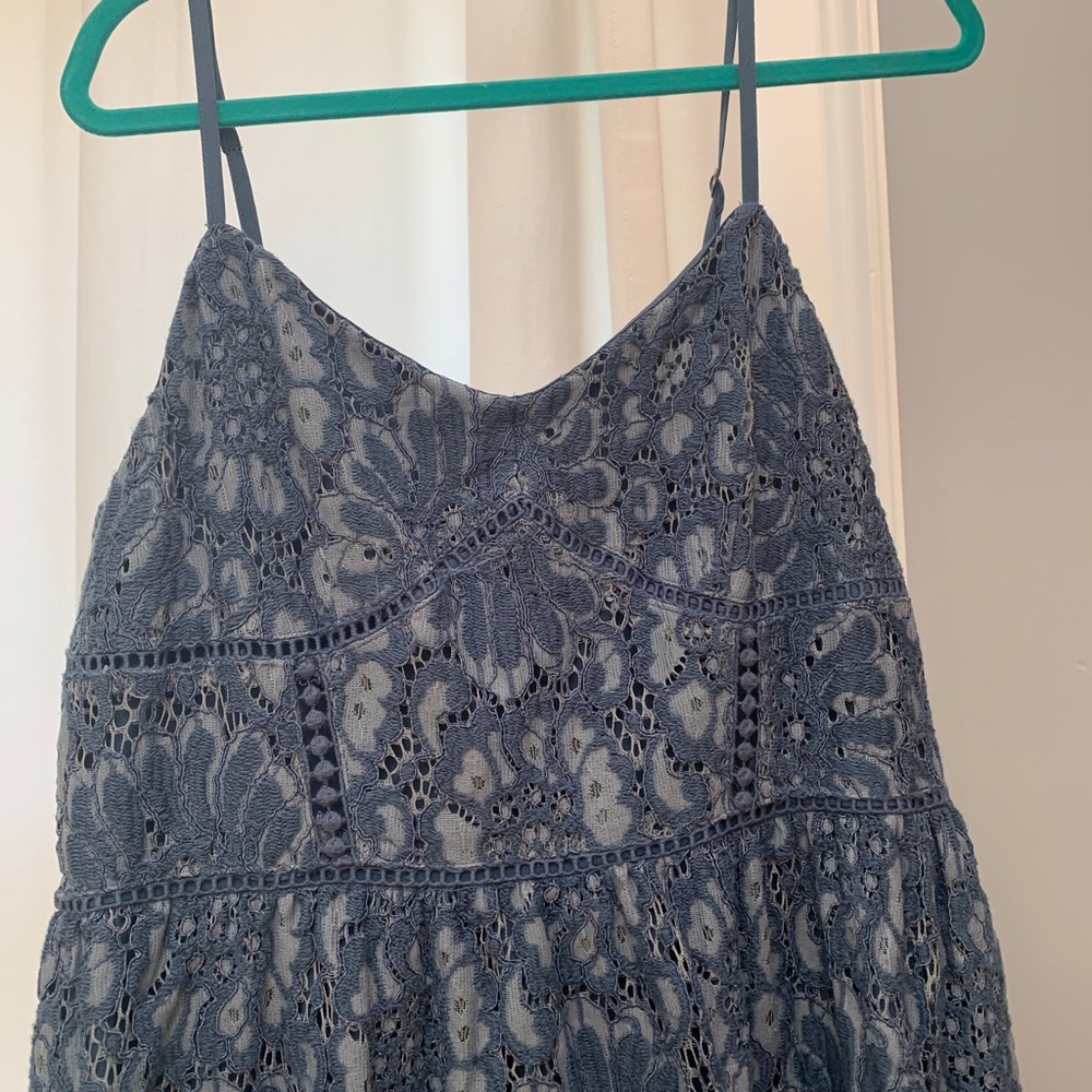LACE LOFT DRESS